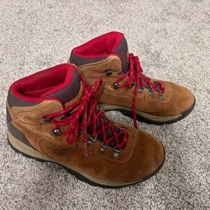 Women’s Columbia Newton Ridge™ Plus Waterproof Amped Hiking Boot